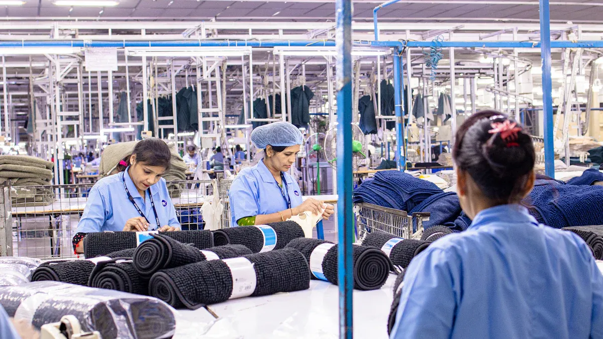 Key Specialties of Leading Woven Fabric Manufacturers in China