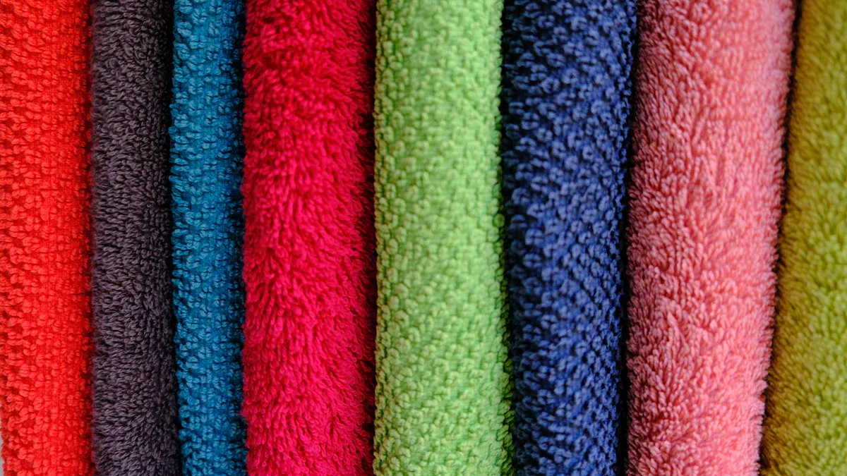 How to Choose Custom Fleece Fabric by the Yard