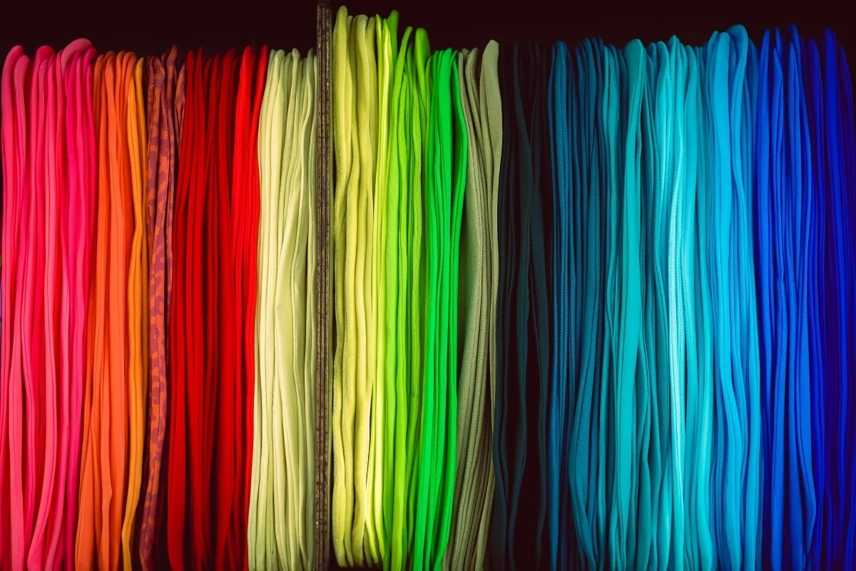 How to Ensure Bulk Fabric Matches the Approved Sample? Our Dyeing QC Process Explained.